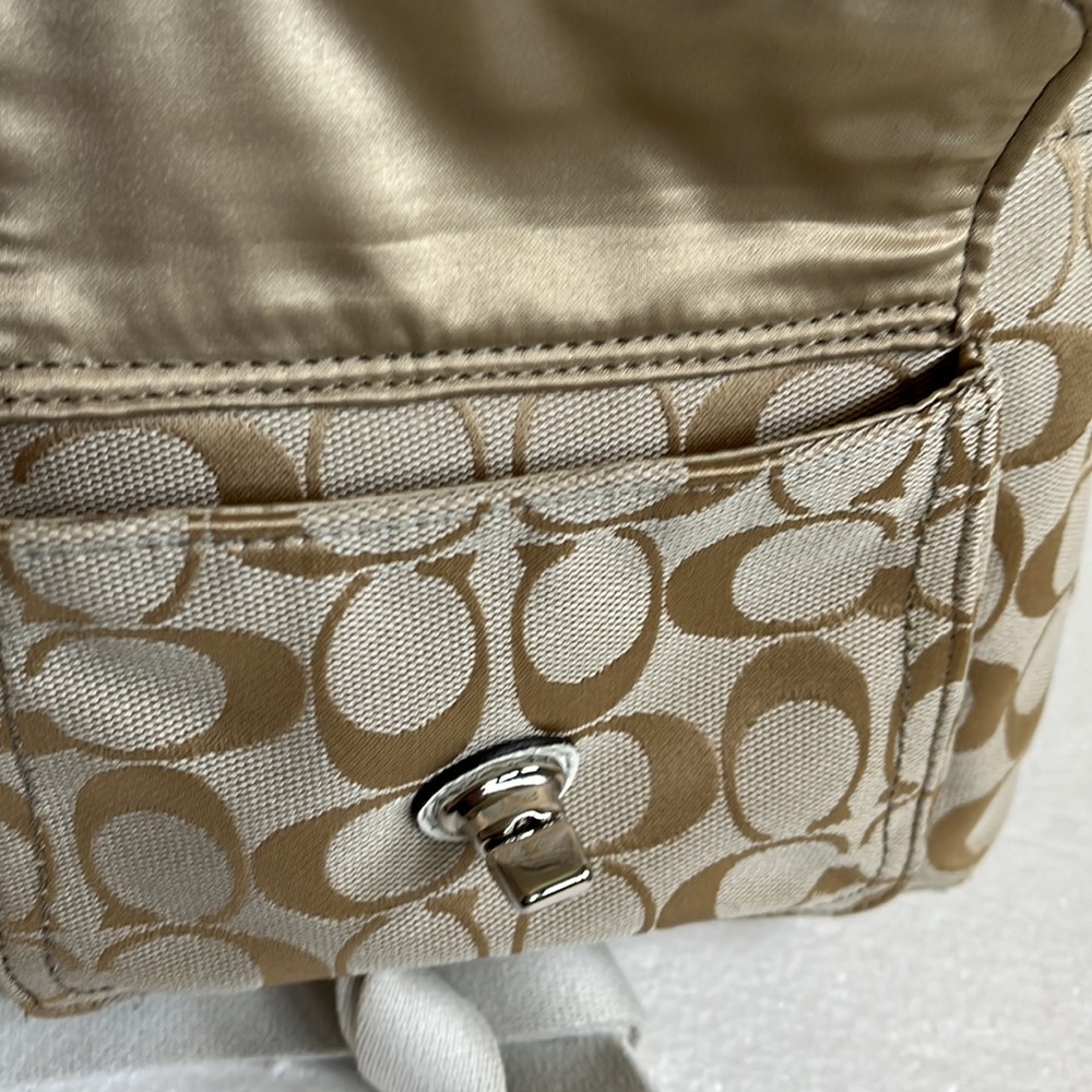 Coach tan signature C crossbody bag - Picture 12 of 15